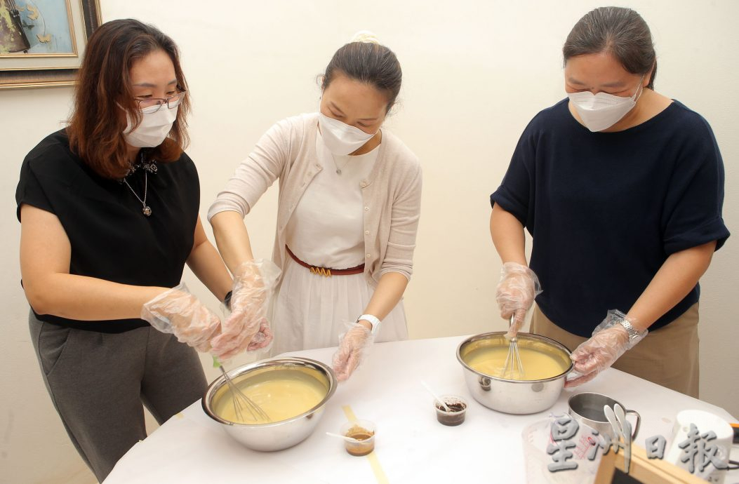 霹：30日见报／封底主文／它的诞生|手工皂制作有配方 步骤简易人人可做