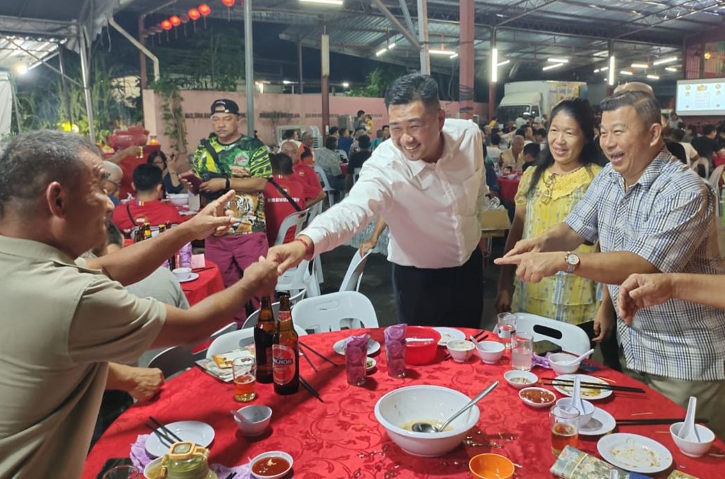 （大北马）加拉岸盂兰胜会联欢晚宴，新科行政议员黄佳祯宣布服务中心设在金丝园