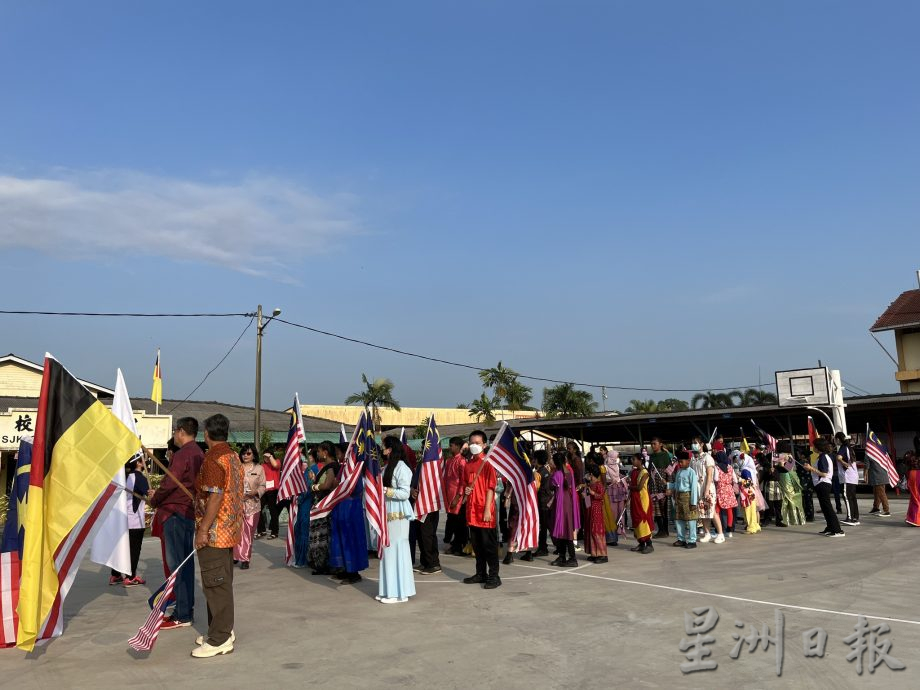 ns波德申：宁宜中平华小庆祝国庆日