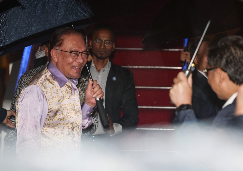 DATUK SERI ANWAR IBRAHIM:CHN04_17092023_PM_ARRIVAL