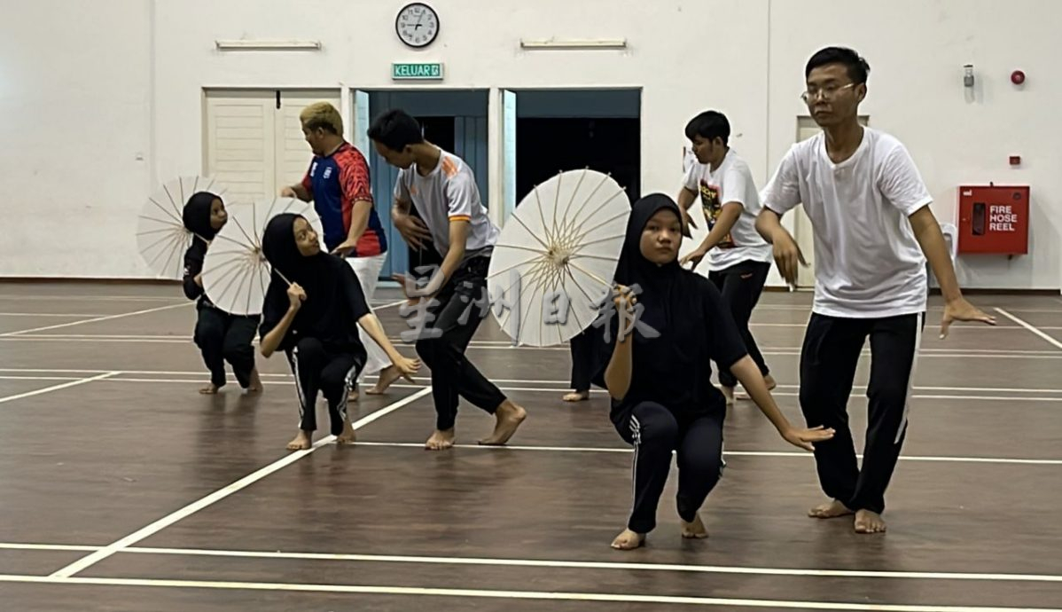 马来西亚日的多元文化晚会