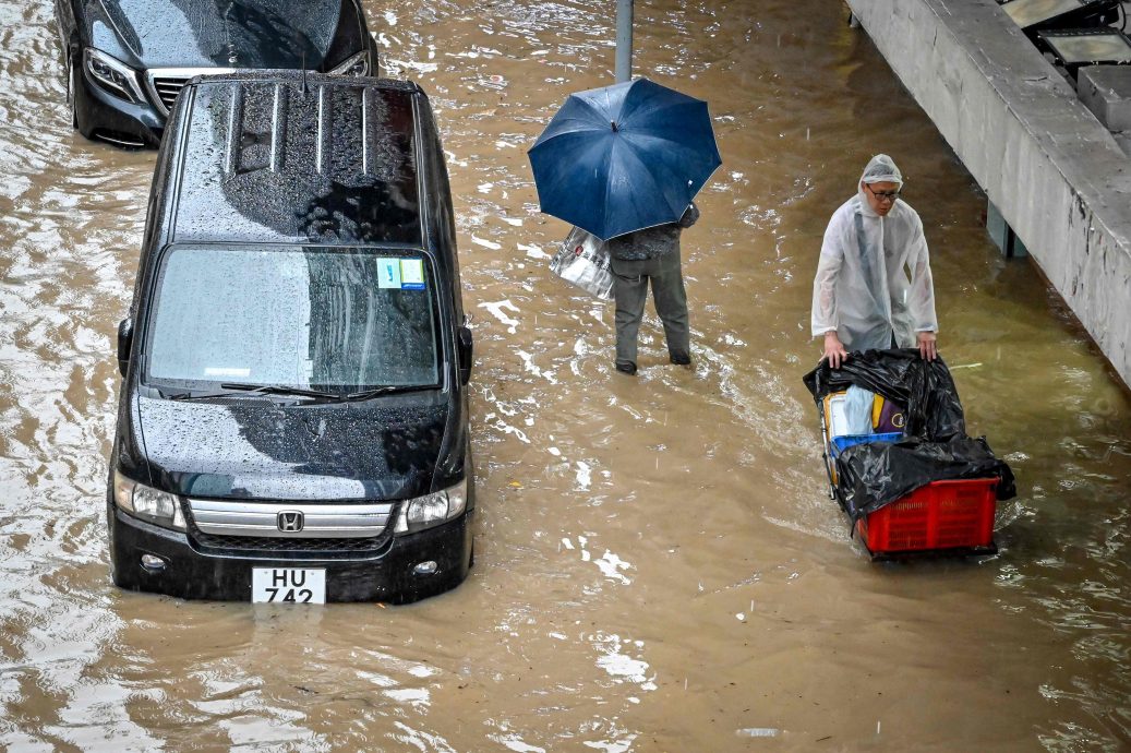 港深突降大暴雨 深圳水库泄洪或波及香港