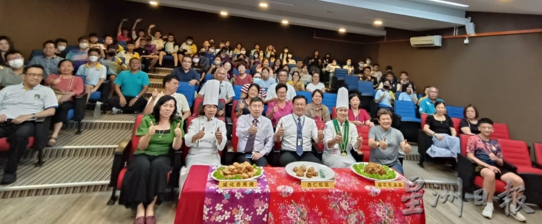 非一般的讲座会　台湾名厨边煮边讲　为观众带来美食盛宴