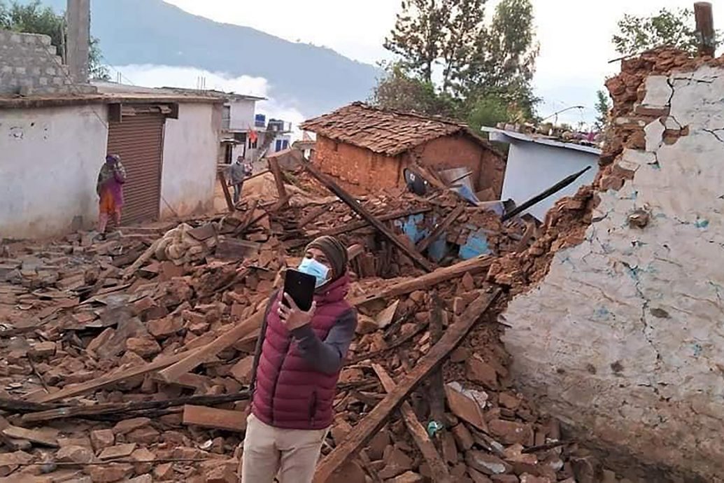 8年来最大地震 尼泊尔至少157死