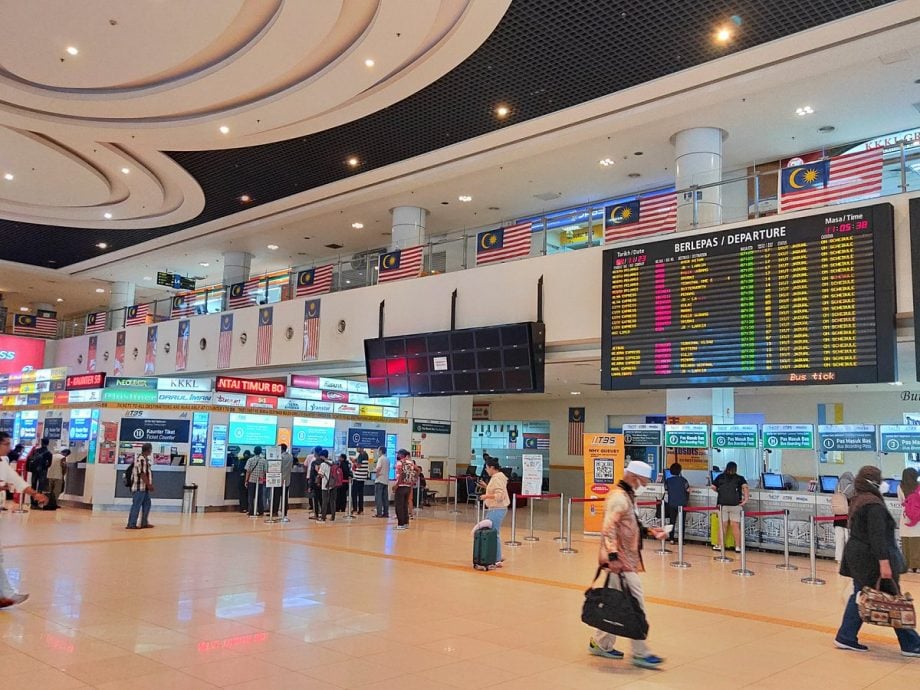 印尼游客大赞TBS车站 “规模庞大犹如机场！”