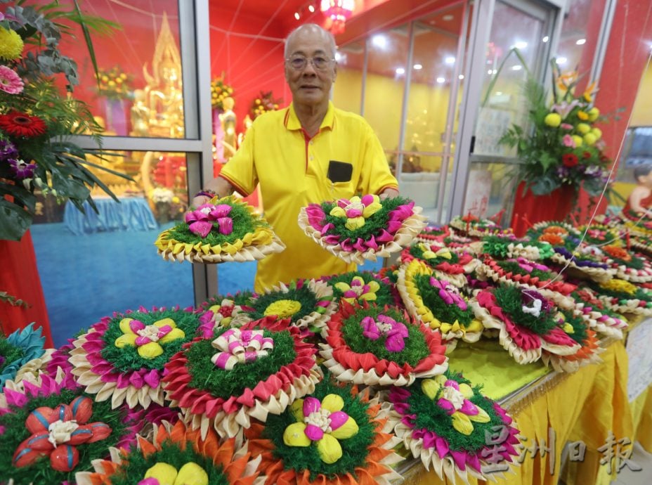 柔：盏盏水灯漂远方 化祝福  300人聚马西三宝寺庆水灯节