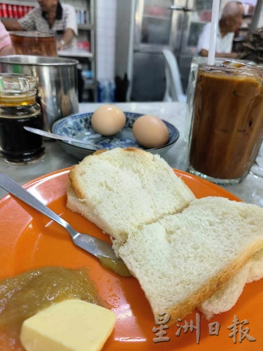 老就是宝 | 只卖蒸烤面包生熟蛋茶饮 乐民茶室“传统”挂帅