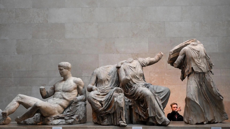 英首相在神庙雕塑争议下取消会面 希腊总理表不满