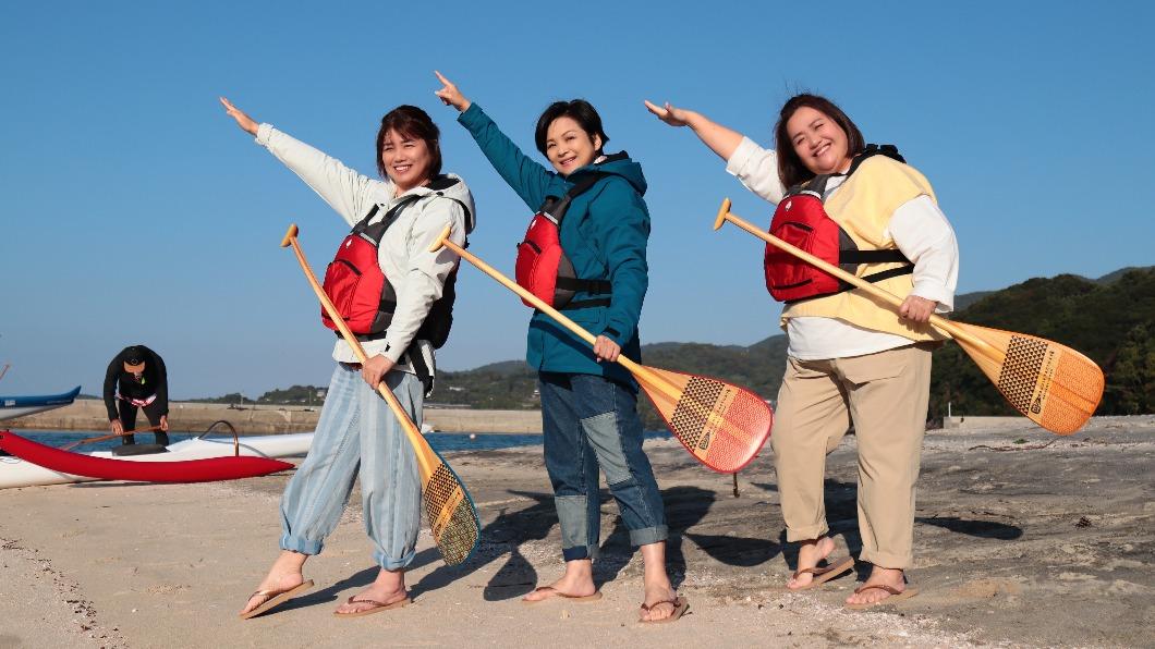 锺欣凌日本外景出意外！翻船落海剧组急救人