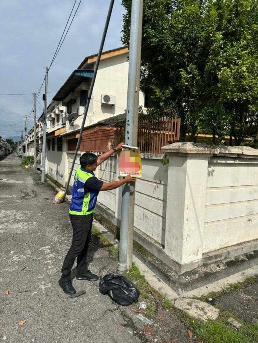 阿窿街招，拆！ 怡警市厅联手秃鹫行动