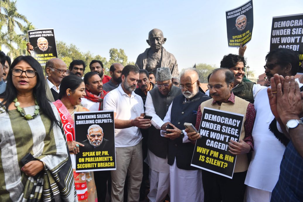 因抗議總理莫迪 印度國會141名反對派議員被停職
