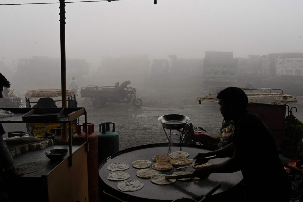 巴基斯坦用人工降雨对抗严重雾霾 首开东南亚“造雨”先河