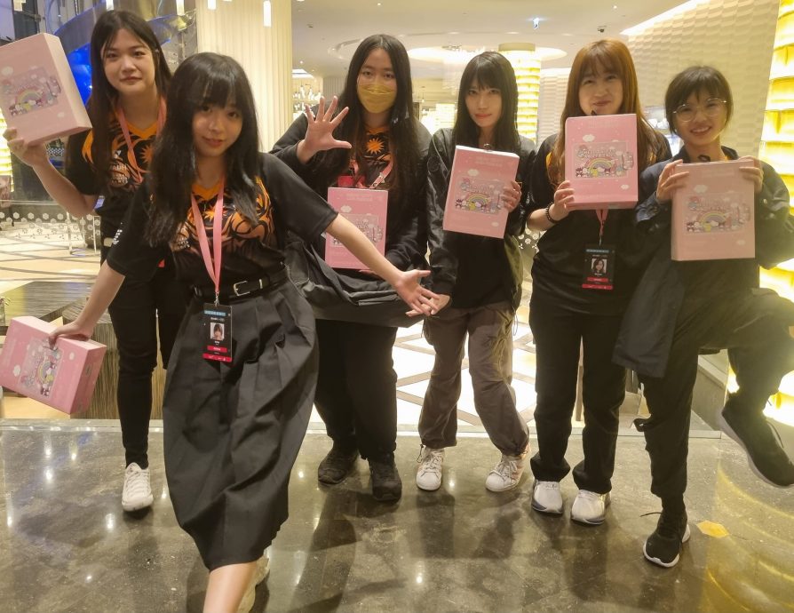 扬威全球电竞大赛Dota2女子组  大马Grills Gaming队夺金