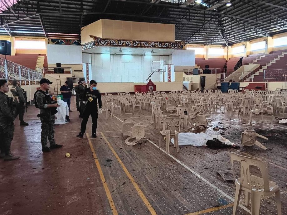 更新)菲律宾棉兰老国立大学爆炸4死50伤 小马可斯谴责 疑极端分子所为