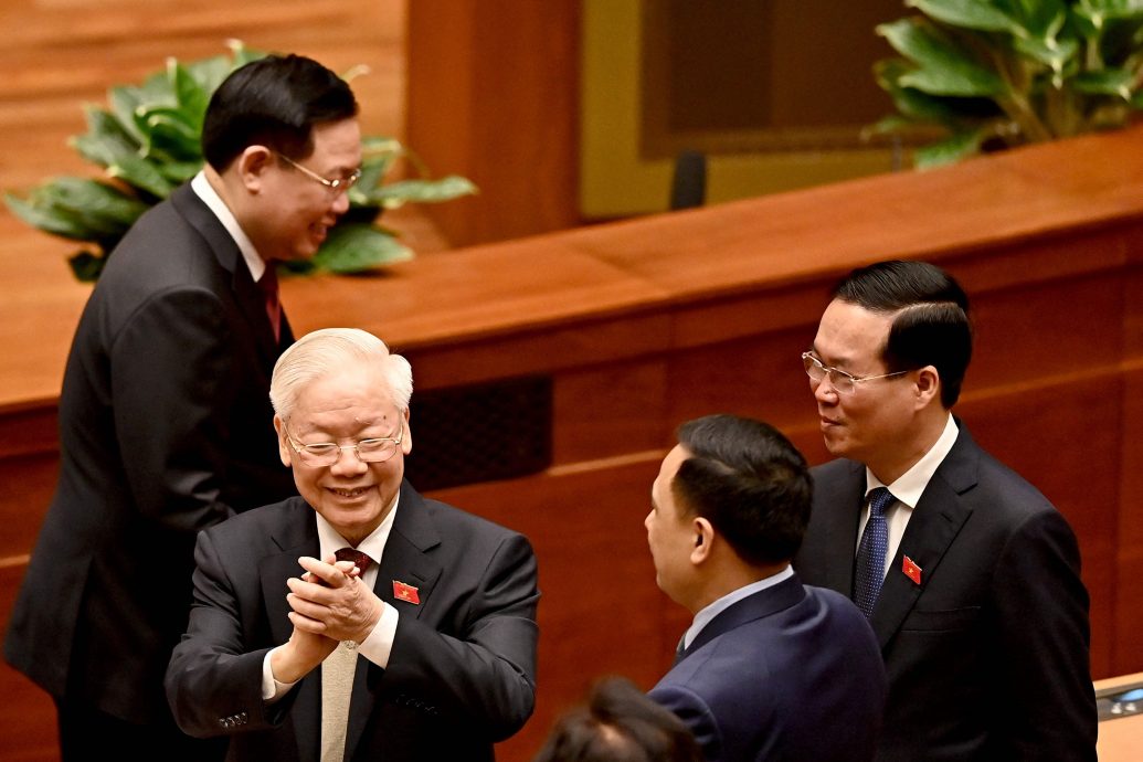 看世界  传健康出状况 越共总书记阮富仲出席国会会议辟谣