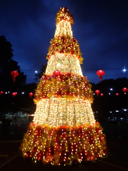 必勝生態公園  紅彤彤裝潢迎新春