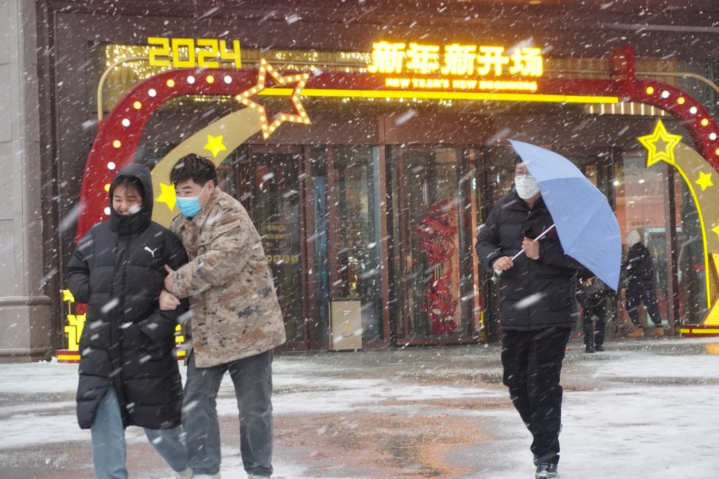 暴雪大风冻雨6预警齐发 中国多地进入雨雪最强时段 