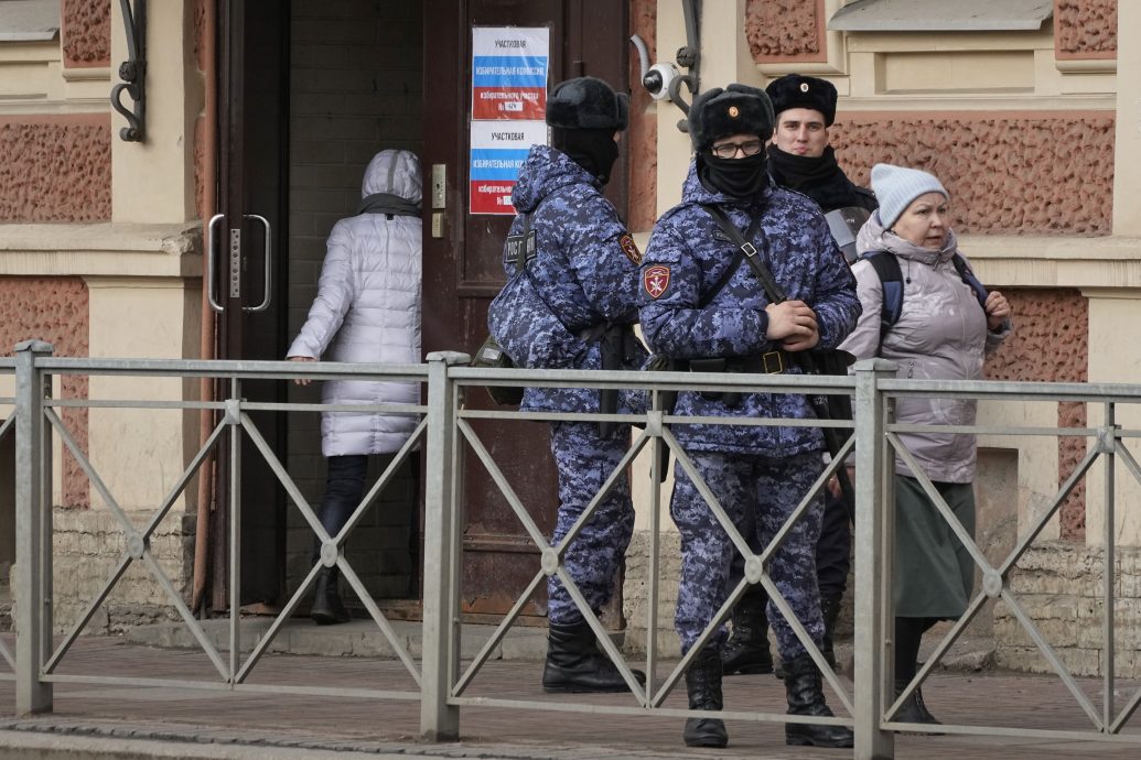 俄罗斯大选投票最后一天 反对派促投票站大示威