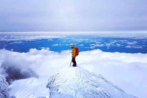 看世界)日本又传雪崩！北海道利尻山爆雪崩 多人惨遭活埋 伤亡待厘清