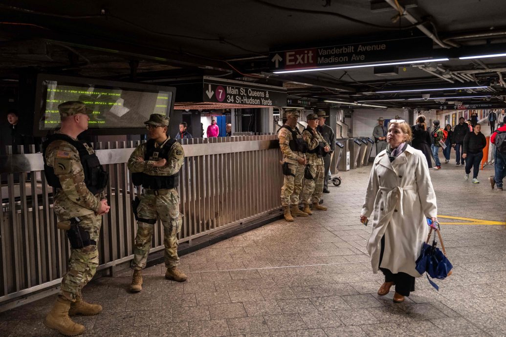 纽约地铁沦治安死角 国民兵与州警进驻巡逻