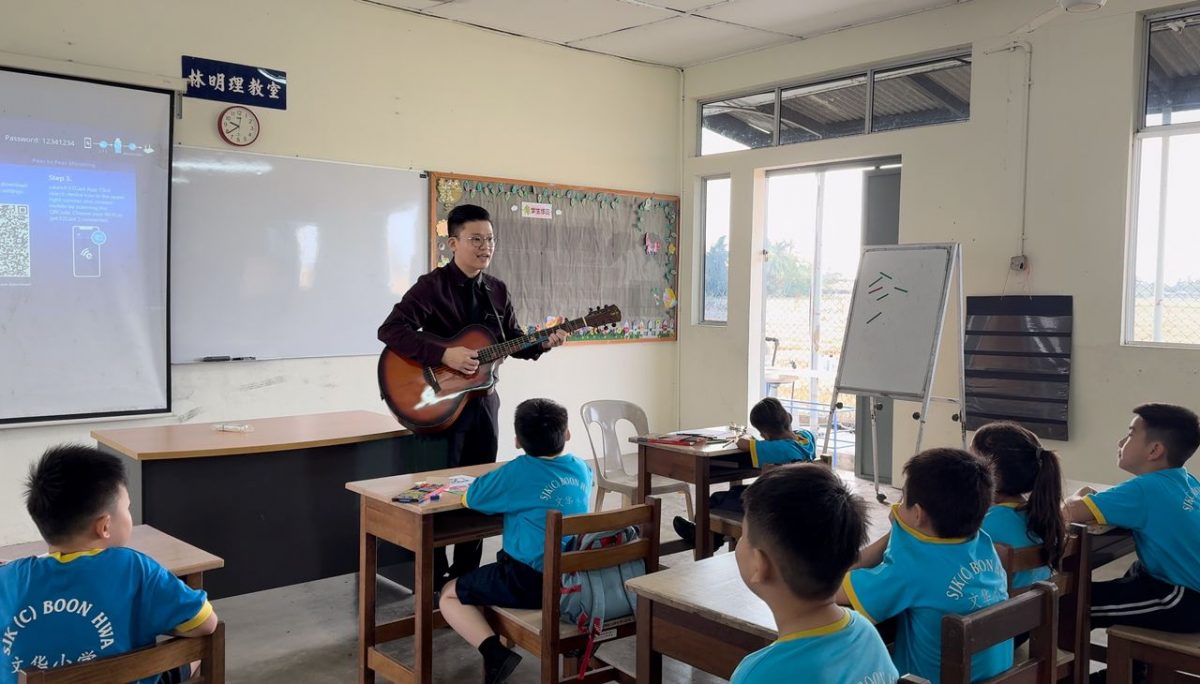 （全国）教职员比学生多！指南小学全校只有6人。