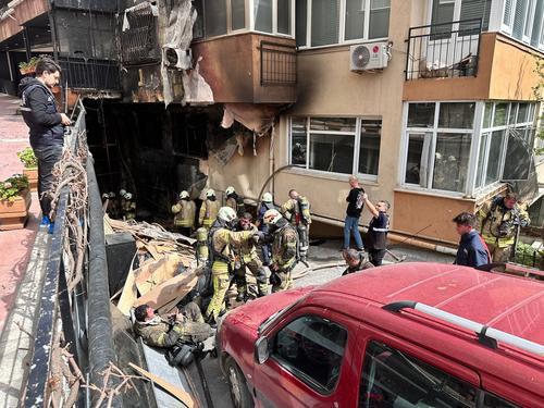 看世界主照）地下室夜店施工酿祸 伊斯坦布尔大楼起火至少29死