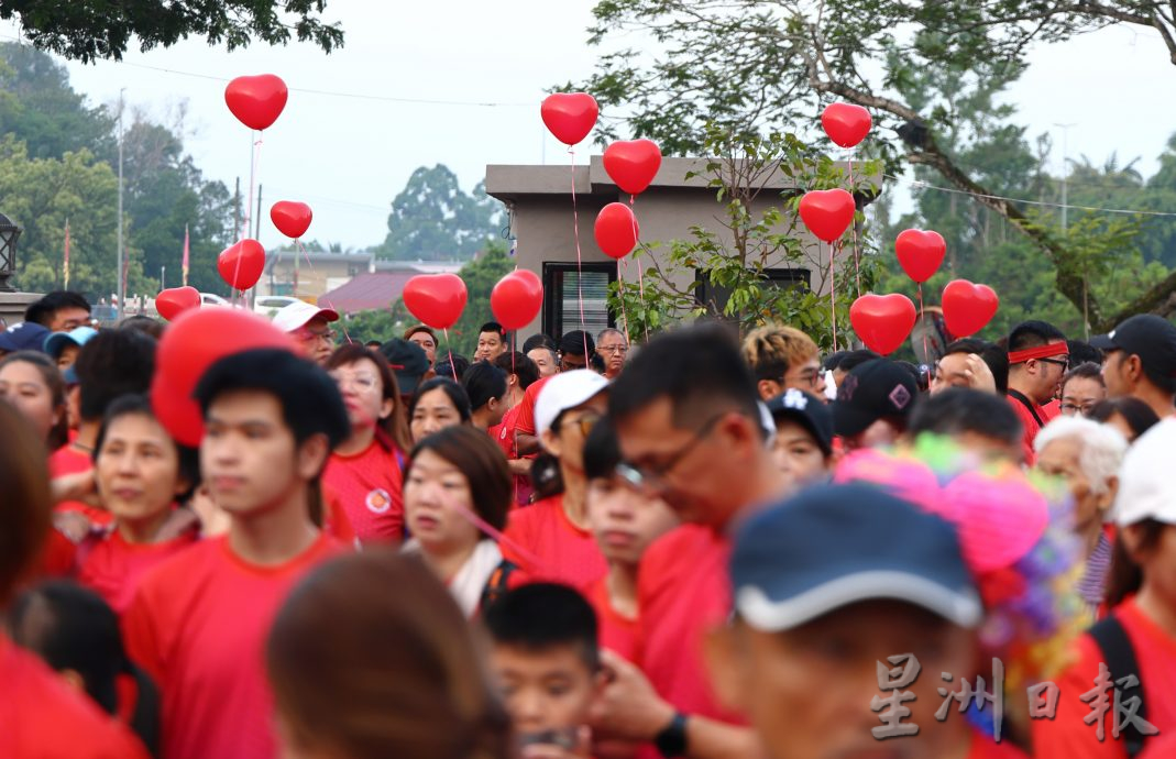 3000人参与义跑 为彭佛教会洗肾中心筹获30万8000令吉