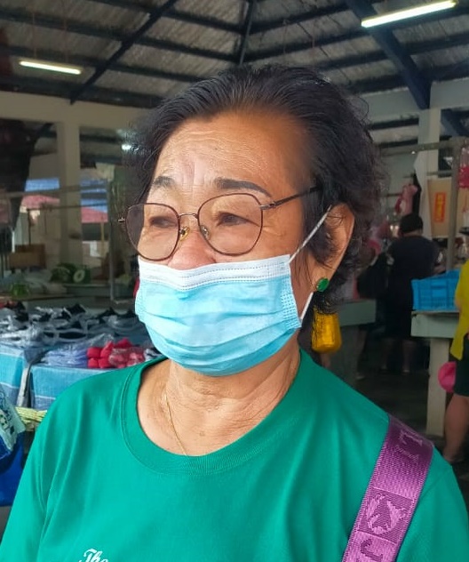 东：新加坡确诊病例上升人们重戴口罩