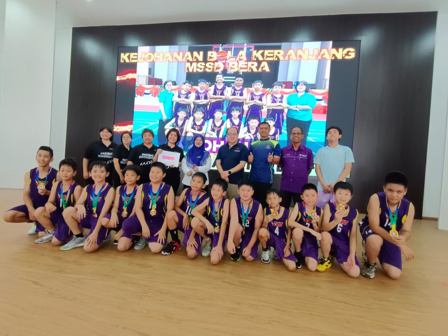 东：百乐县中小学学联篮球赛闭幕 