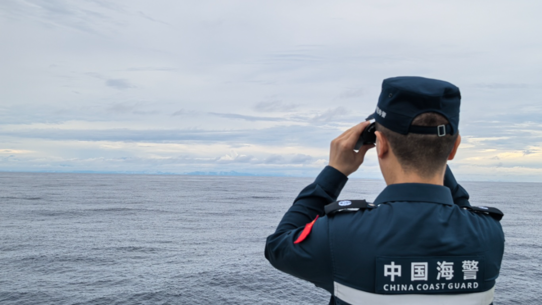 中国海警曝瞭望中央山脉照　在东部海域演练要阻断台独分子外逃