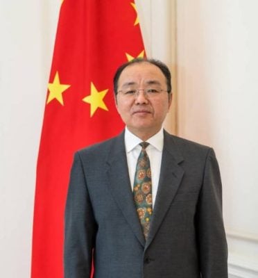 中国驻马来西亚大使欧阳玉靖：栉风沐雨五十载 命运与共创未来