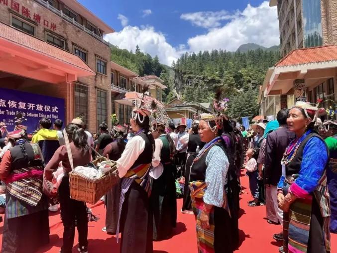 中尼7传统边贸点恢复开放 西藏面向南亚贸易