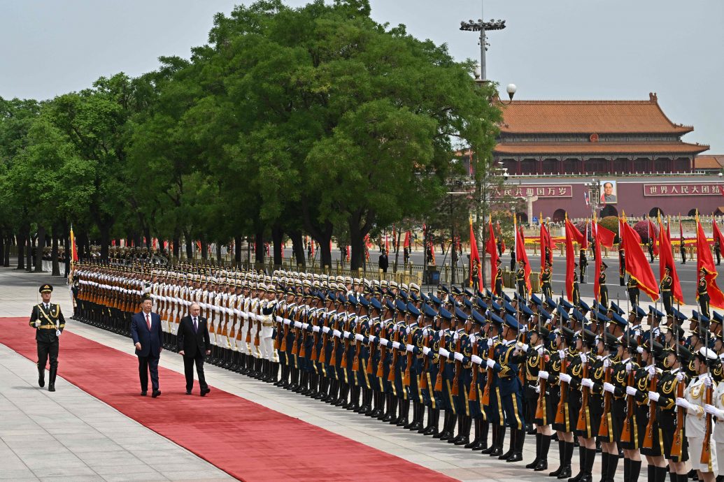 习近平：中俄将继续坚持不对抗立场