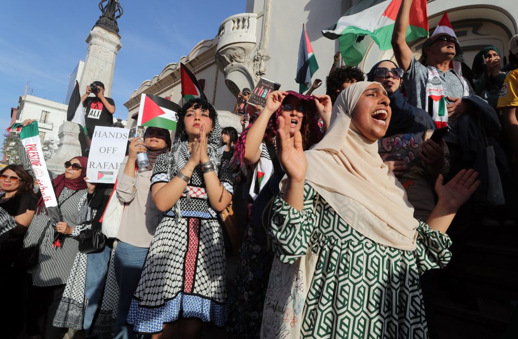 以色列袭拉法造成平民死伤 世界多地民众上街声援巴勒斯坦 the Palestinian people in Paris