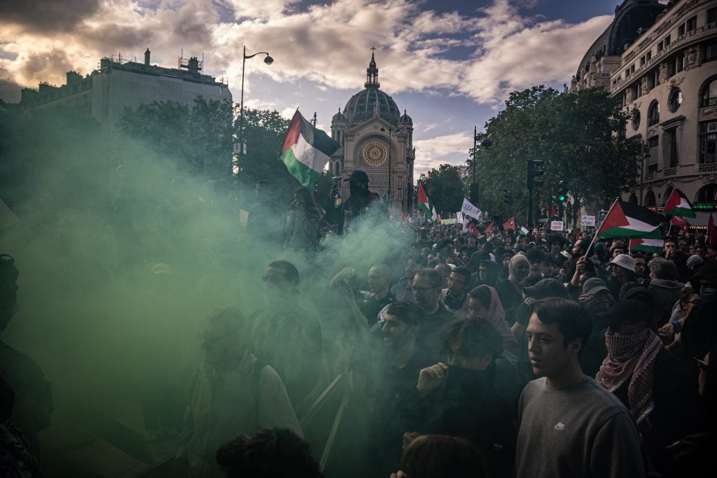 以色列袭拉法造成平民死伤 世界多地民众上街声援巴勒斯坦 the Palestinian people in Paris