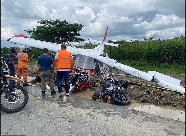 哥倫比亞離奇事故 飛機撞摩托車 機師與鐵騎士奇蹟生還