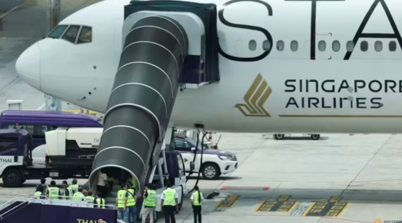 新航SQ321客机 今午抵达樟宜机场