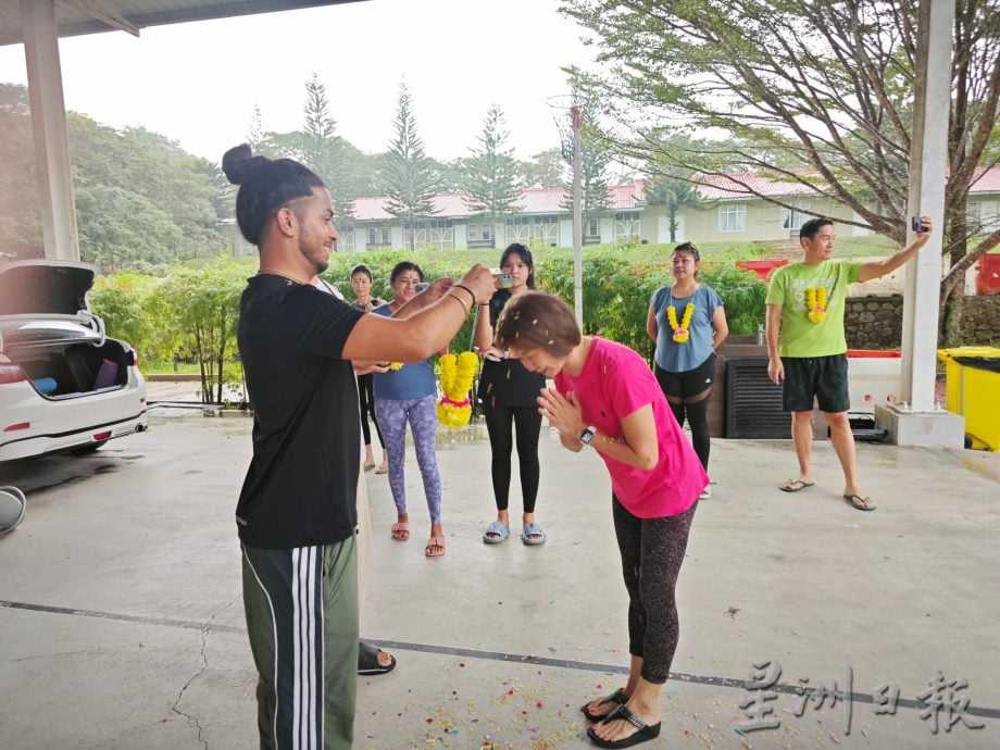 *已签发*（5月16日见报）：乐活频道| 唤醒身心灵，走一趟瑜伽静修之旅