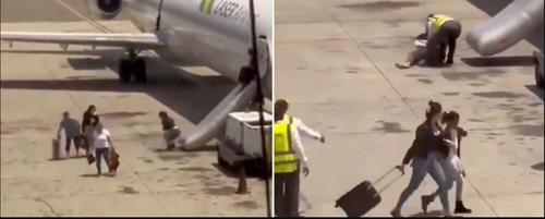 拚圖兩圖)飛機緊急疏散 乘客非要拿行李 女子滑下滑梯摔倒