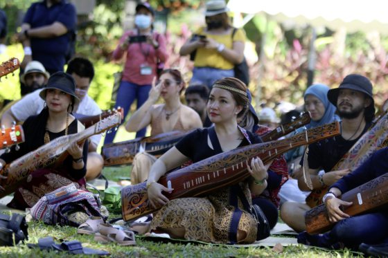 鄧雁霞／為一場音樂節奔赴一座城──第27屆世界雨林音樂節
