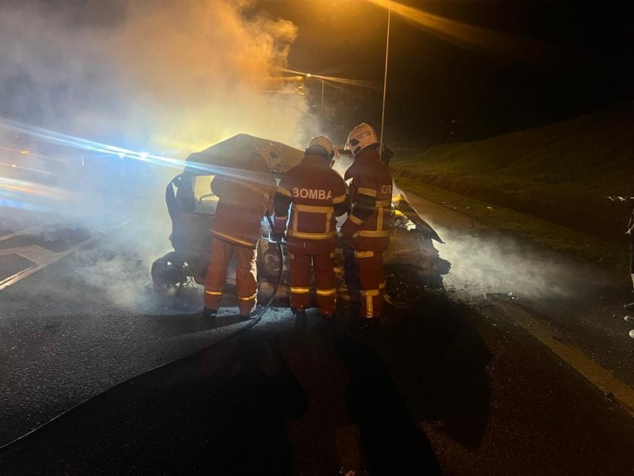 （已签发）柔：南北大道车祸酿火烧车，男司机困车内成焦尸