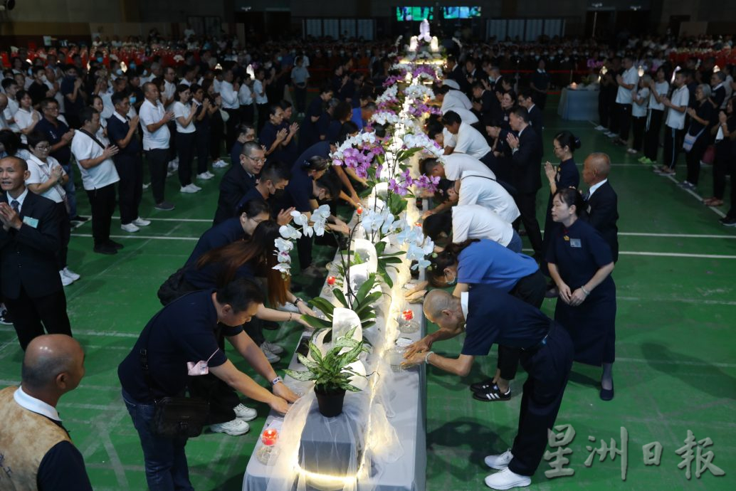 （已签发）柔：新山慈济三节合一浴佛典礼 2500人共沐佛恩