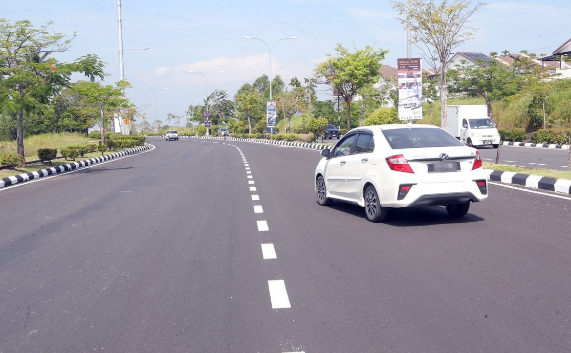 6公里长翠林城大路 交怡市政厅看管维护