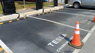 Tesla进军东海岸 关丹市厅停车场设充电站
