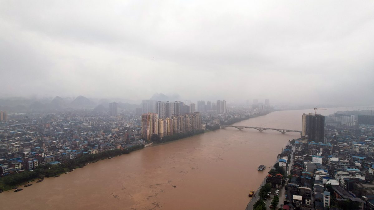 中国南方强降雨不断 广西升级发布洪水橙色预警