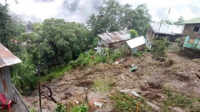 印度东北多处土石流 6死1500游客受困