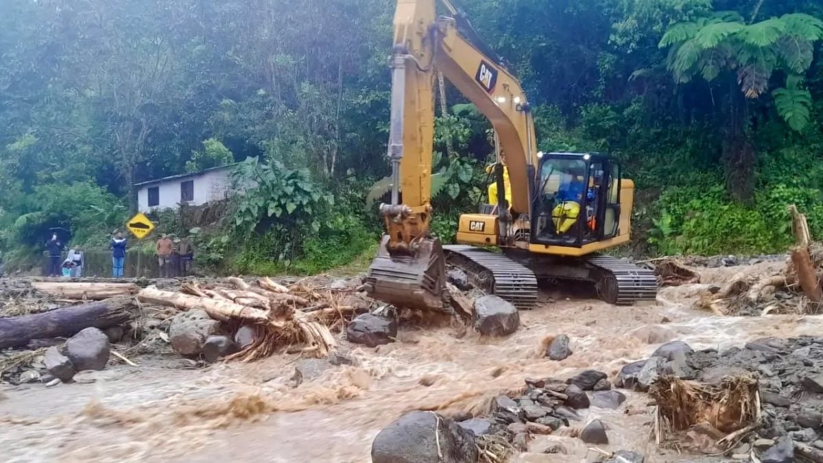 厄瓜多尔豪雨酿山崩 至少6人19伤