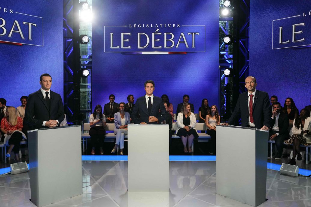 国会选举电视辩论会登场 法国总理死磕极右翼领导人