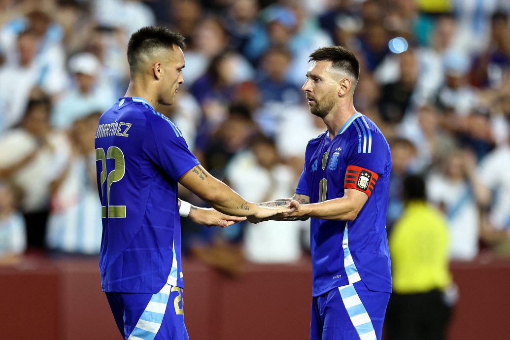 Trận giao hữu bóng đá quốc tế Argentina lội ngược dòng 4-1 trước Guatemala với Messi 36 tuổi lập nhiều kỷ lục với 2 cú sút và 1 đường chuyền