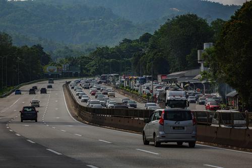 图与文 东海岸大道塞车